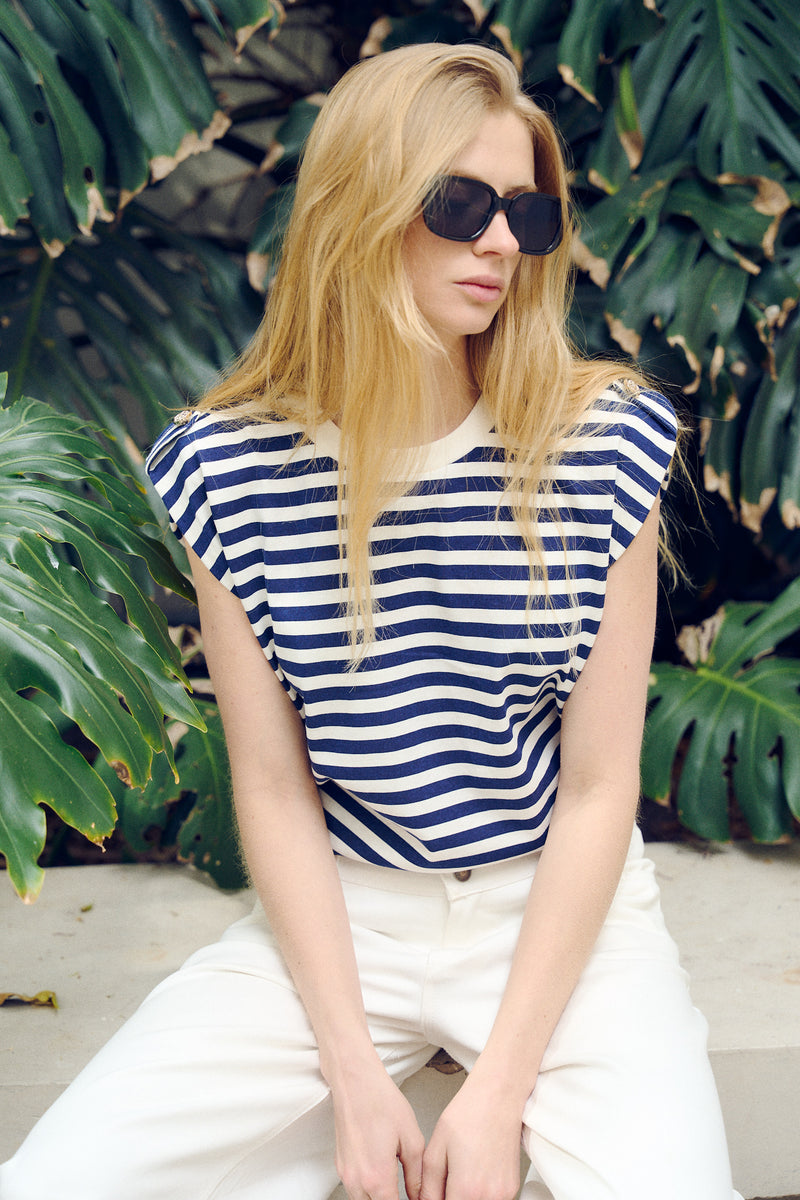 Remera Libra