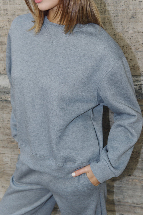Buzo gris de algodón con cuello redondo y manga larga