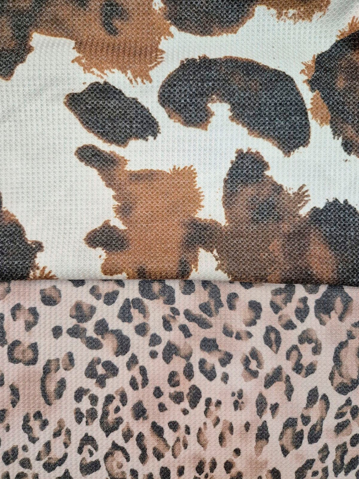 Pantalón estampado animal print marrón, negro y beige