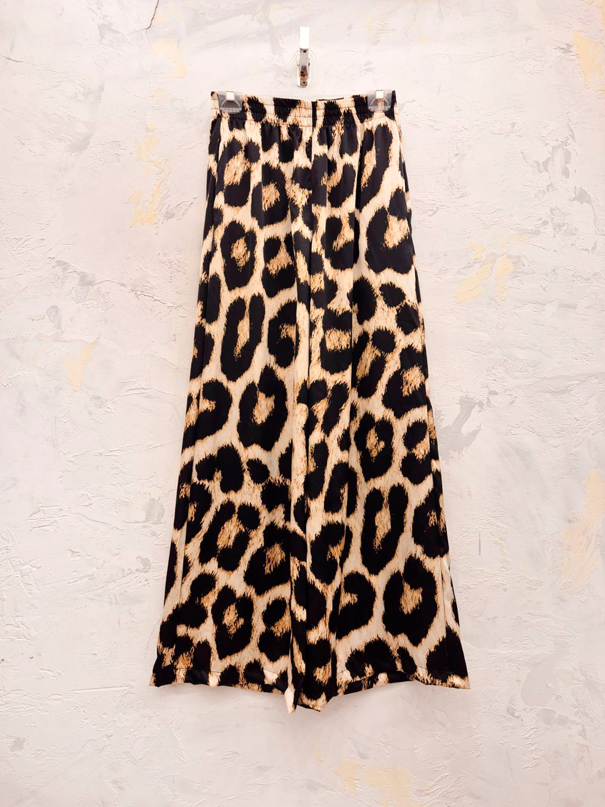 Pantalón palazzo largo estampado animal print negro y beige