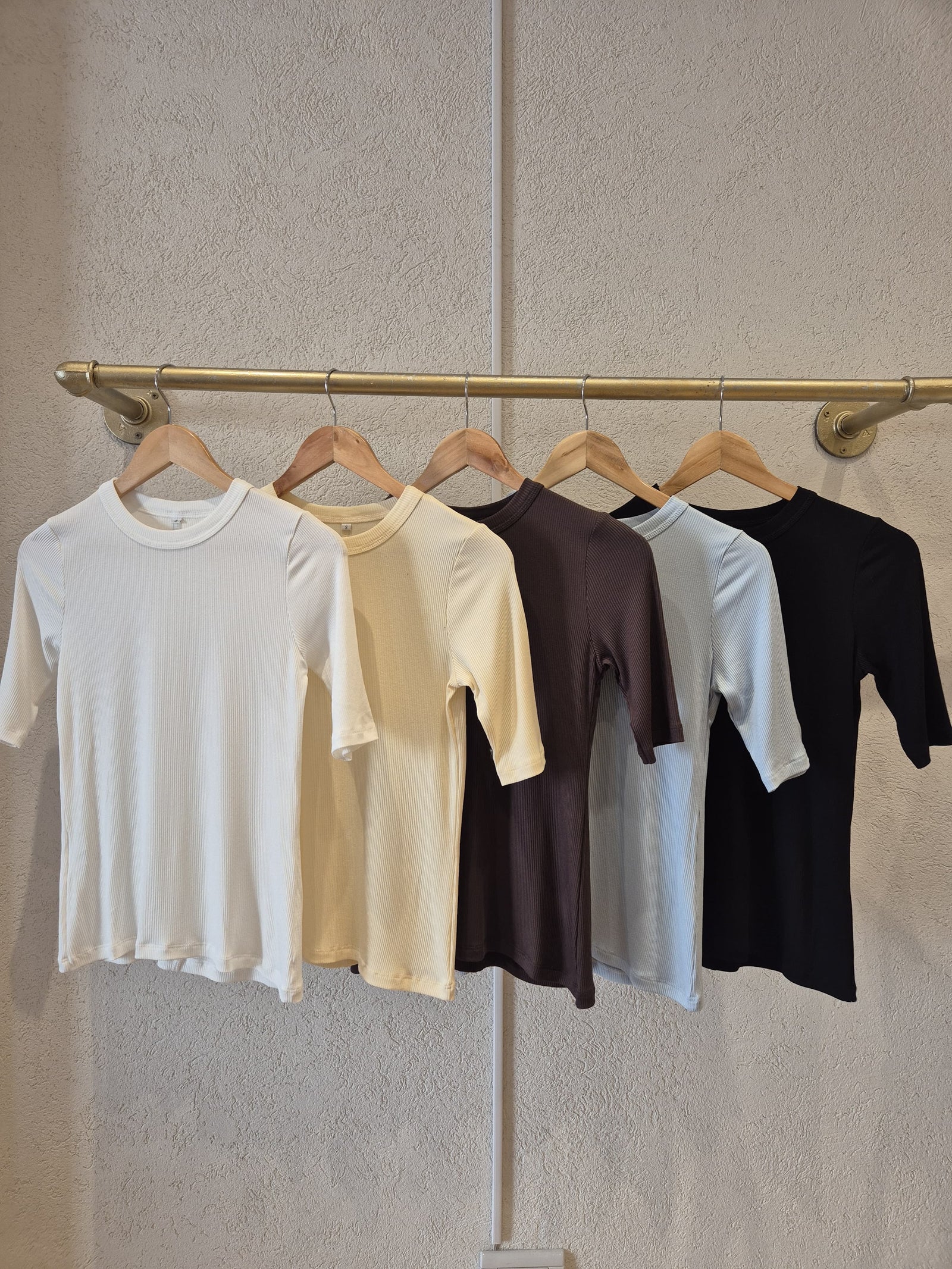 Remera Canela