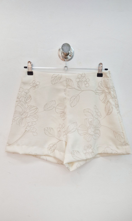 Short Carlota