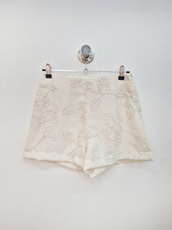 Short Carlota