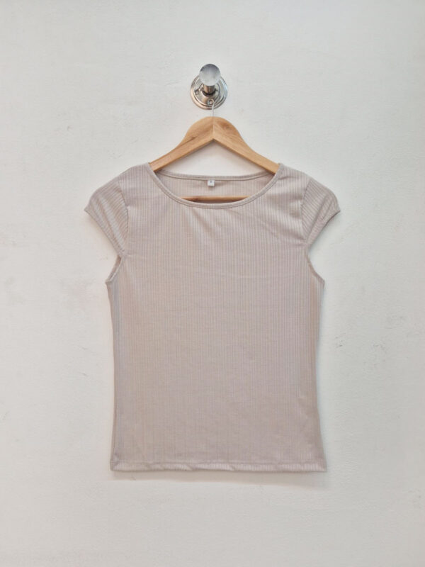 Remera Ariana - Imagen 2