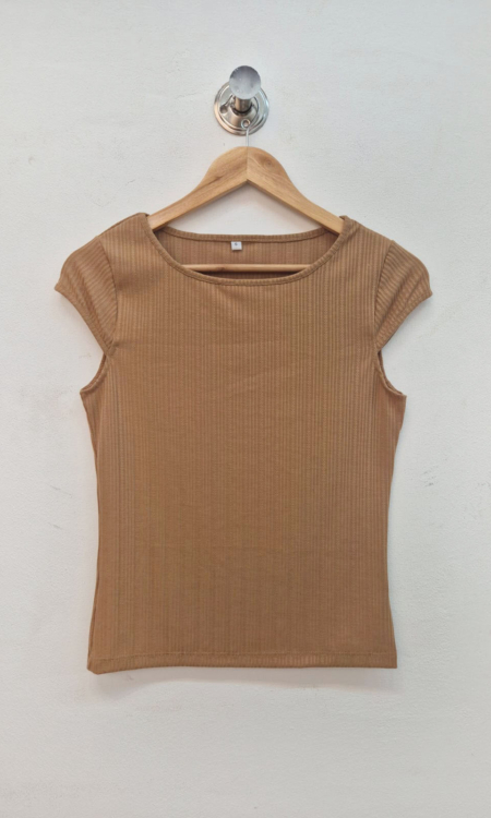 Remera Ariana