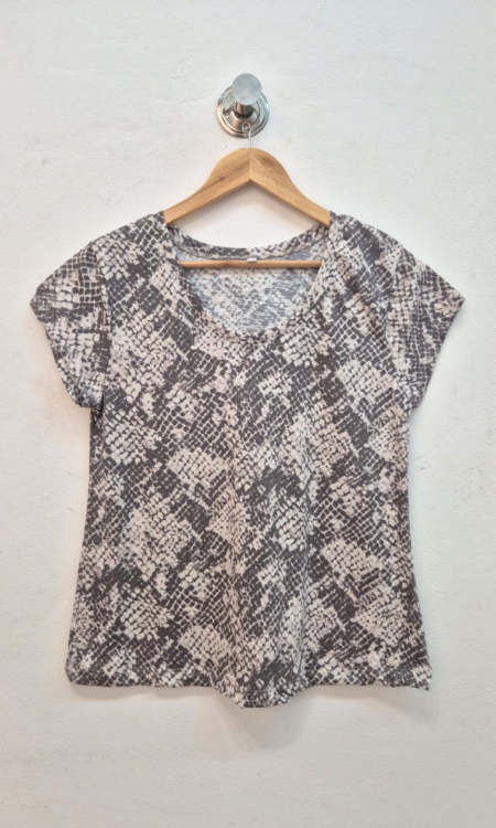 Remera Morena